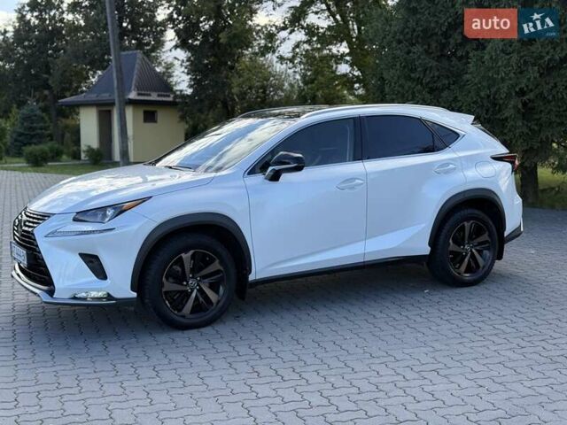 Белый Лексус НХ, объемом двигателя 1.99 л и пробегом 41 тыс. км за 36000 $, фото 7 на Automoto.ua