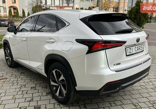 Лексус НХ 2020 у Львові на Automoto.ua Білий Лексус НХ, об'ємом двигуна 2.49 л та пробігом 65 тис. км за 35500 $, фото 3 на Automoto.ua