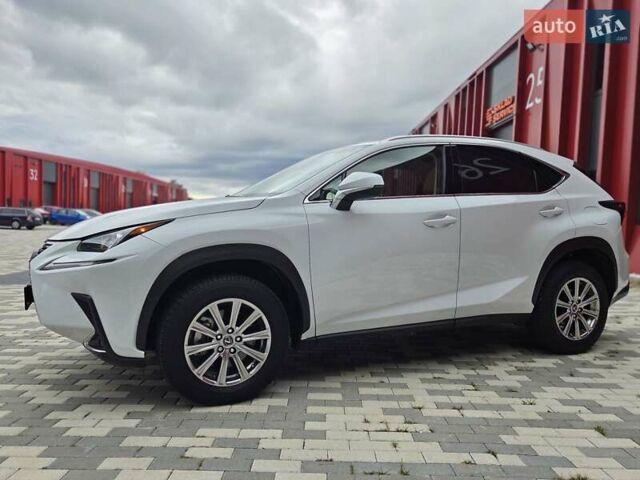 Лексус НХ 2020 у Львові на Automoto.ua Білий Лексус НХ, об'ємом двигуна 2 л та пробігом 26 тис. км за 23800 $, фото 18 на Automoto.ua