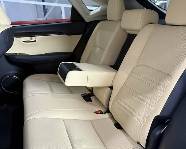 Белый Лексус НХ, объемом двигателя 2.49 л и пробегом 84 тыс. км за 31200 $, фото 28 на Automoto.ua