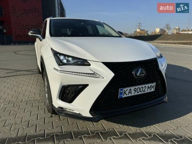 Белый Лексус НХ, объемом двигателя 2 л и пробегом 70 тыс. км за 32900 $, фото 11 на Automoto.ua