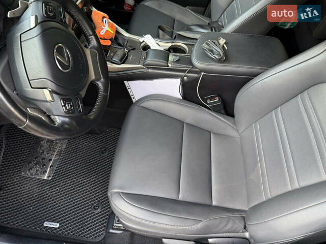 Белый Лексус НХ, объемом двигателя 1.99 л и пробегом 51 тыс. км за 35000 $, фото 16 на Automoto.ua