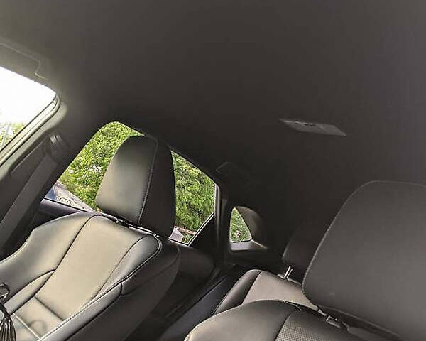 Белый Лексус НХ, объемом двигателя 2 л и пробегом 53 тыс. км за 30000 $, фото 6 на Automoto.ua