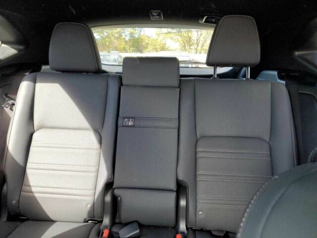 Білий Лексус НХ, об'ємом двигуна 2 л та пробігом 34 тис. км за 8900 $, фото 9 на Automoto.ua