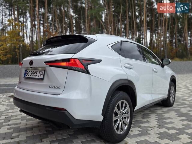 Лексус НХ 2020 у Львові на Automoto.ua Білий Лексус НХ, об'ємом двигуна 2 л та пробігом 26 тис. км за 23800 $, фото 19 на Automoto.ua