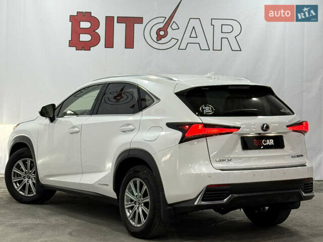 Белый Лексус НХ, объемом двигателя 2.49 л и пробегом 84 тыс. км за 31200 $, фото 10 на Automoto.ua