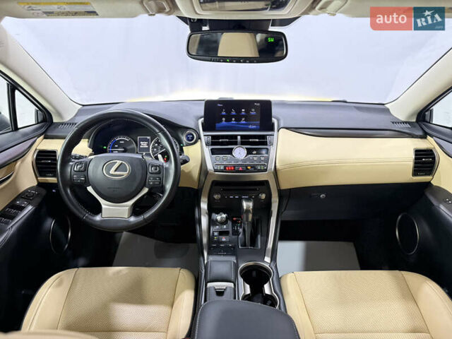Белый Лексус НХ, объемом двигателя 2.49 л и пробегом 84 тыс. км за 31200 $, фото 14 на Automoto.ua