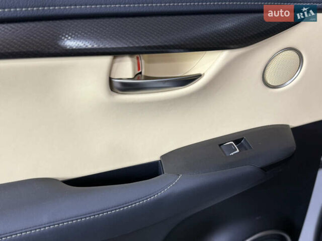 Белый Лексус НХ, объемом двигателя 2.49 л и пробегом 84 тыс. км за 31200 $, фото 33 на Automoto.ua