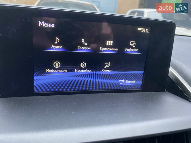 Білий Лексус НХ, об'ємом двигуна 2 л та пробігом 90 тис. км за 29500 $, фото 20 на Automoto.ua
