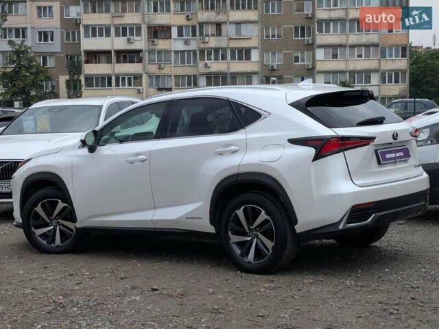 Білий Лексус НХ, об'ємом двигуна 2.49 л та пробігом 57 тис. км за 33700 $, фото 9 на Automoto.ua