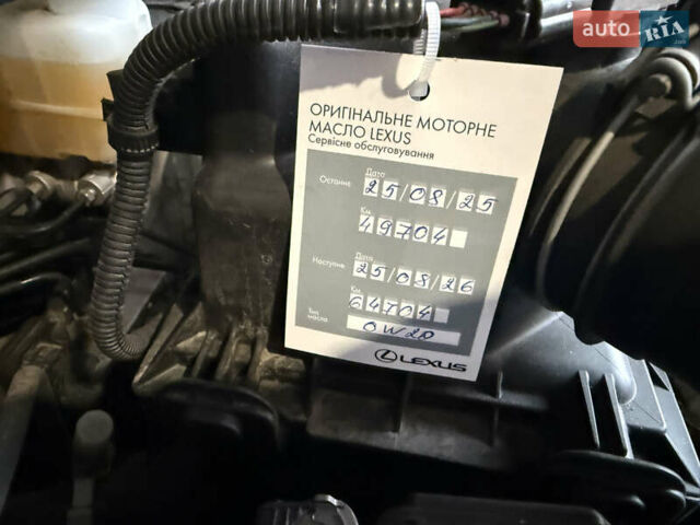 Белый Лексус НХ, объемом двигателя 1.99 л и пробегом 51 тыс. км за 35000 $, фото 5 на Automoto.ua