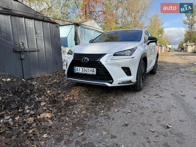 Белый Лексус НХ, объемом двигателя 1.99 л и пробегом 51 тыс. км за 35000 $, фото 8 на Automoto.ua