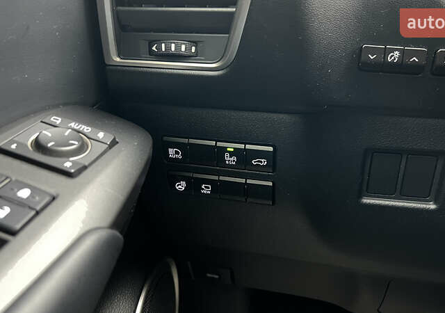 Лексус НХ 2020 у Львові на Automoto.ua Білий Лексус НХ, об'ємом двигуна 2.49 л та пробігом 65 тис. км за 35500 $, фото 20 на Automoto.ua