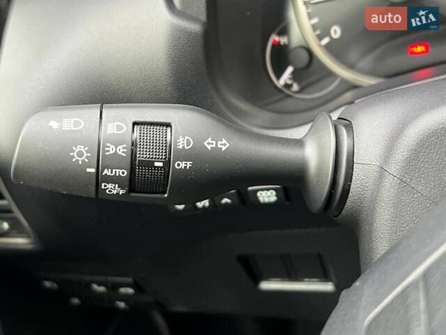 Белый Лексус НХ, объемом двигателя 2 л и пробегом 23 тыс. км за 32000 $, фото 20 на Automoto.ua