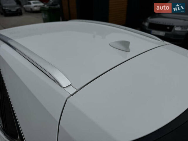 Белый Лексус НХ, объемом двигателя 2 л и пробегом 63 тыс. км за 28250 $, фото 44 на Automoto.ua