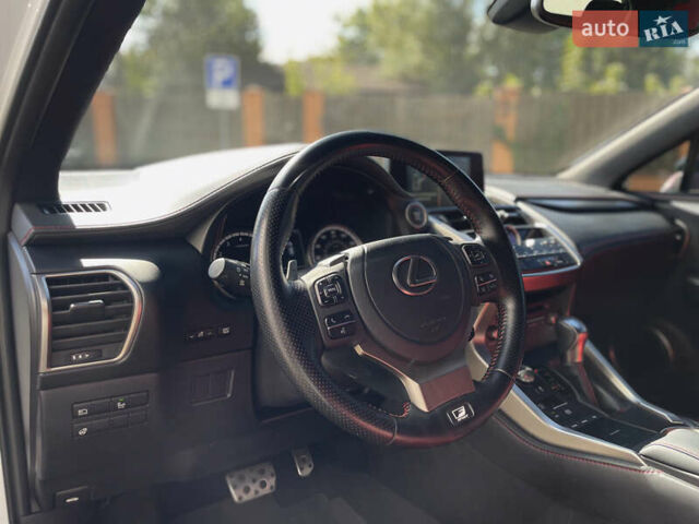 Білий Лексус НХ, об'ємом двигуна 2 л та пробігом 65 тис. км за 31500 $, фото 20 на Automoto.ua