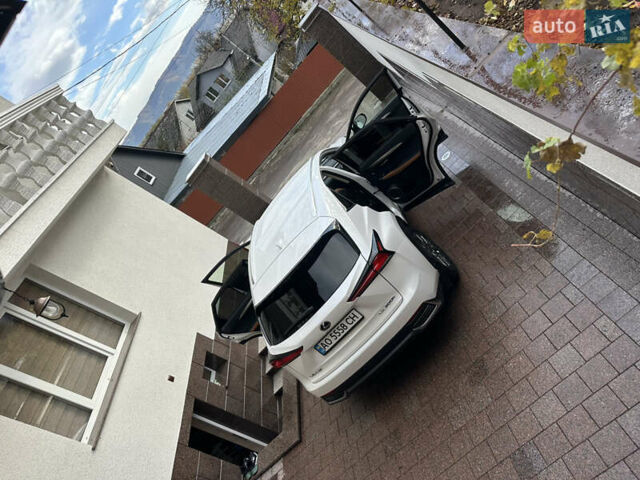 Белый Лексус НХ, объемом двигателя 2.49 л и пробегом 90 тыс. км за 38500 $, фото 23 на Automoto.ua