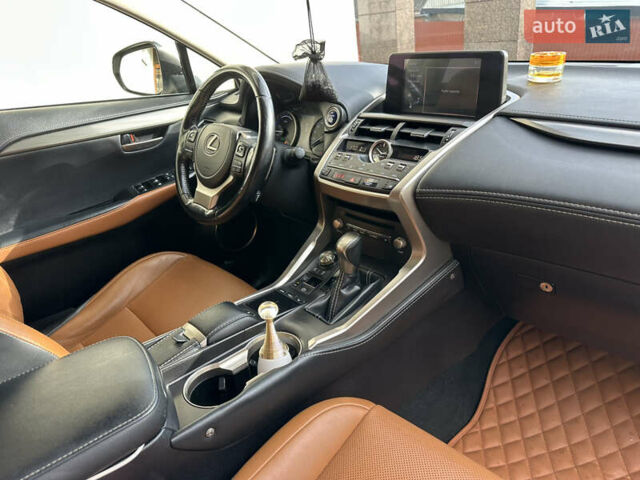 Белый Лексус НХ, объемом двигателя 2.49 л и пробегом 90 тыс. км за 38500 $, фото 35 на Automoto.ua