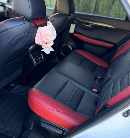 Белый Лексус НХ, объемом двигателя 2 л и пробегом 88 тыс. км за 32000 $, фото 23 на Automoto.ua