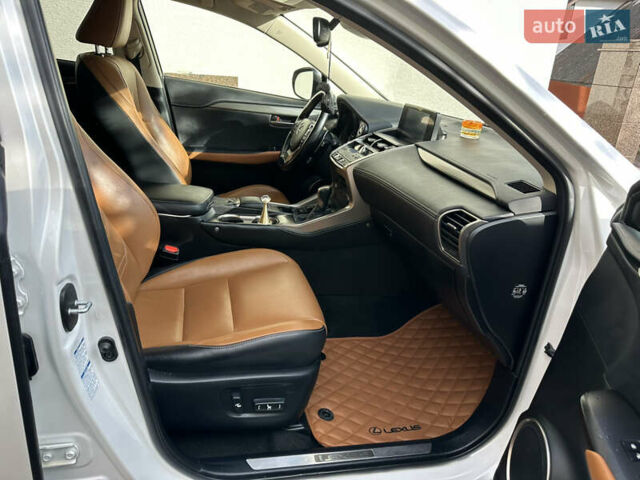 Белый Лексус НХ, объемом двигателя 2.49 л и пробегом 90 тыс. км за 38500 $, фото 37 на Automoto.ua