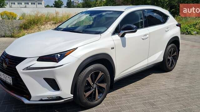 Білий Лексус НХ, об'ємом двигуна 1.99 л та пробігом 40 тис. км за 39500 $, фото 64 на Automoto.ua