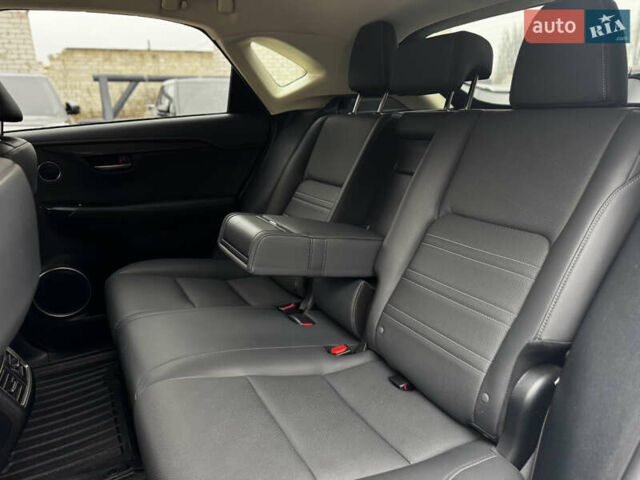 Белый Лексус НХ, объемом двигателя 2 л и пробегом 63 тыс. км за 28250 $, фото 40 на Automoto.ua