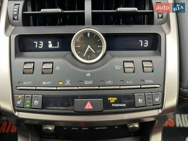 Белый Лексус НХ, объемом двигателя 2 л и пробегом 23 тыс. км за 32000 $, фото 24 на Automoto.ua