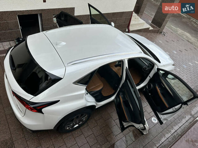 Белый Лексус НХ, объемом двигателя 2.49 л и пробегом 90 тыс. км за 38500 $, фото 26 на Automoto.ua