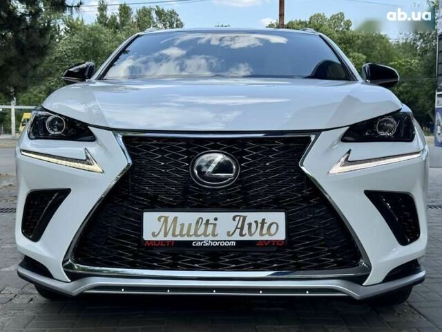Белый Лексус НХ, объемом двигателя 2 л и пробегом 30 тыс. км за 26300 $, фото 8 на Automoto.ua