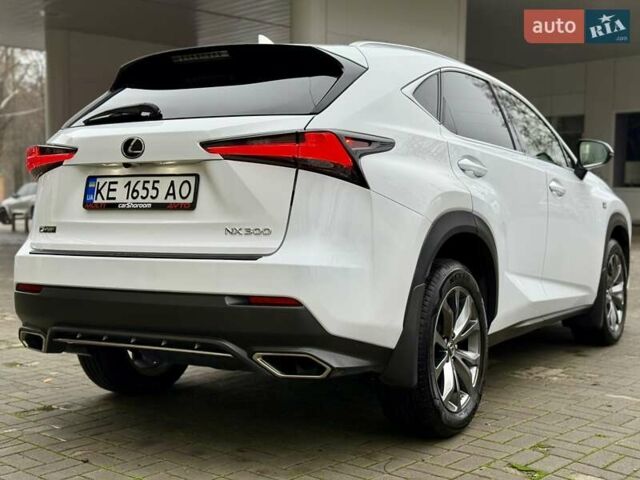 Білий Лексус НХ, об'ємом двигуна 2 л та пробігом 30 тис. км за 25800 $, фото 14 на Automoto.ua