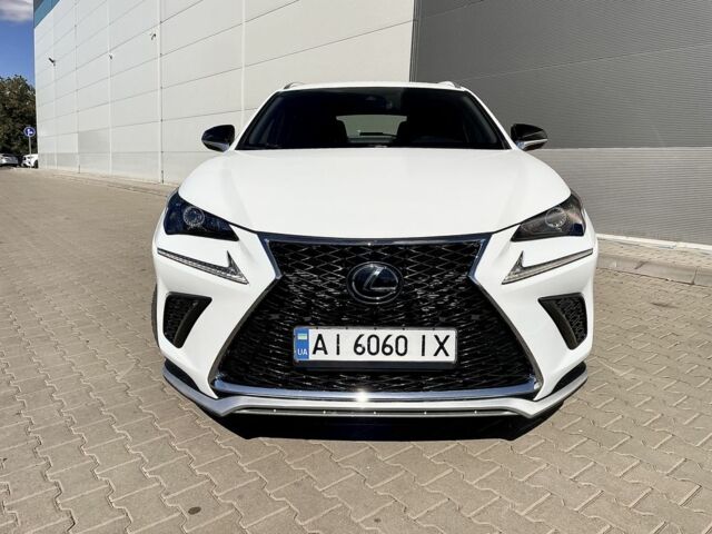 Білий Лексус НХ, об'ємом двигуна 2 л та пробігом 65 тис. км за 31500 $, фото 1 на Automoto.ua