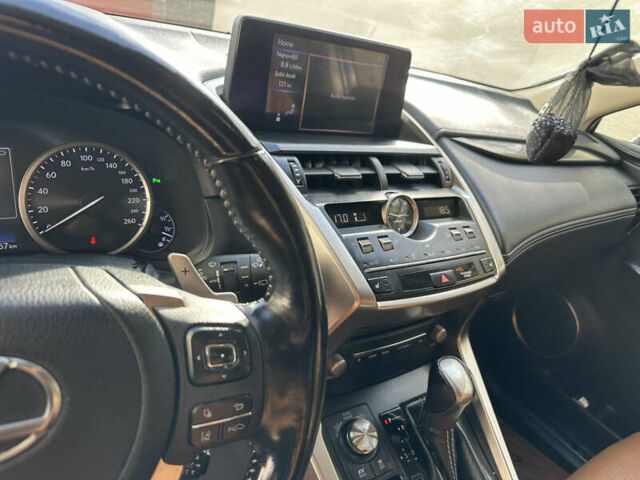 Белый Лексус НХ, объемом двигателя 2.49 л и пробегом 90 тыс. км за 38500 $, фото 11 на Automoto.ua