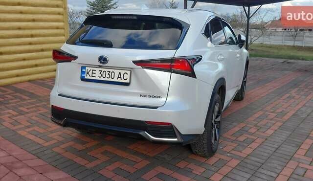 Белый Лексус НХ, объемом двигателя 2.49 л и пробегом 38 тыс. км за 39900 $, фото 53 на Automoto.ua