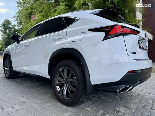 Белый Лексус НХ, объемом двигателя 2 л и пробегом 30 тыс. км за 26300 $, фото 19 на Automoto.ua