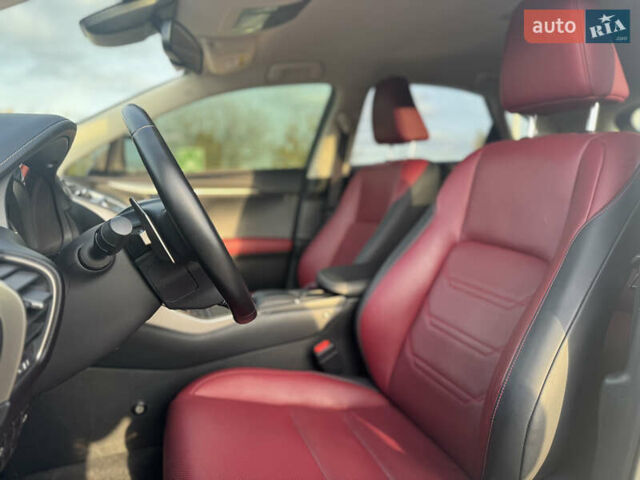 Лексус НХ 2021 у Дніпро (Дніпропетровську) на Automoto.ua Білий Лексус НХ, об'ємом двигуна 2.49 л та пробігом 21 тис. км за 40000 $, фото 5 на Automoto.ua