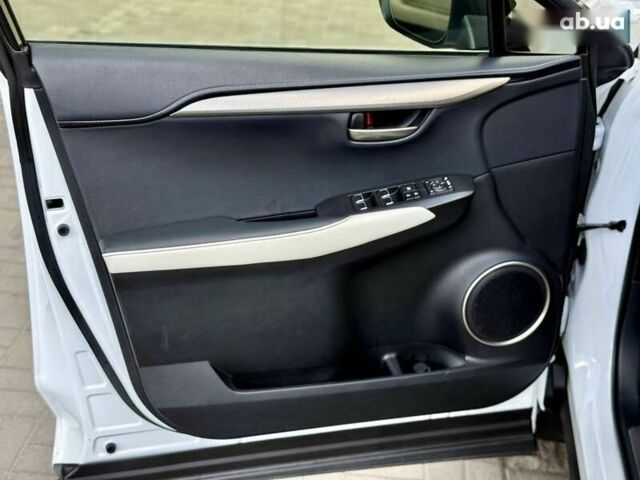 Белый Лексус НХ, объемом двигателя 2 л и пробегом 30 тыс. км за 26300 $, фото 22 на Automoto.ua
