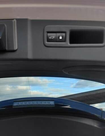 Белый Лексус НХ, объемом двигателя 2.49 л и пробегом 38 тыс. км за 39900 $, фото 52 на Automoto.ua