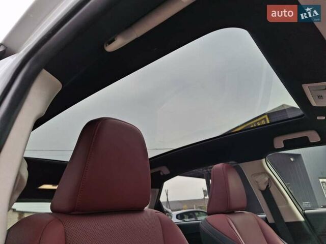 Белый Лексус НХ, объемом двигателя 2 л и пробегом 19 тыс. км за 34900 $, фото 13 на Automoto.ua