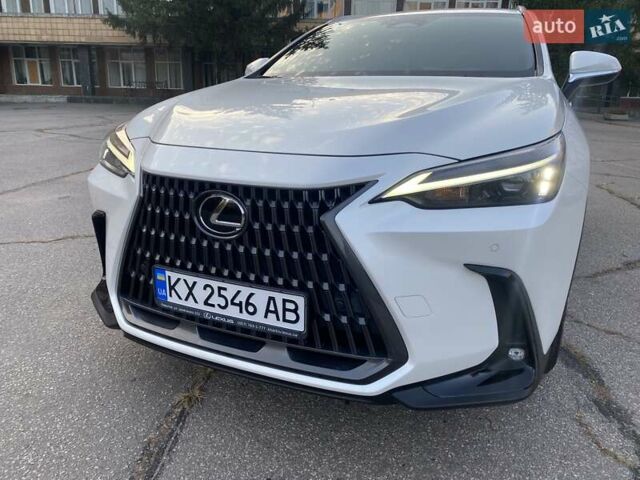 Білий Лексус НХ, об'ємом двигуна 2.49 л та пробігом 23 тис. км за 44700 $, фото 12 на Automoto.ua