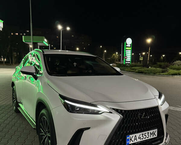 Белый Лексус НХ, объемом двигателя 2.49 л и пробегом 67 тыс. км за 51999 $, фото 10 на Automoto.ua