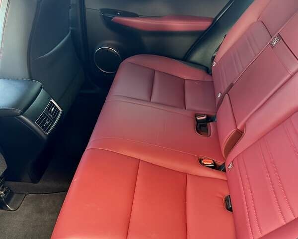 Білий Лексус НХ, об'ємом двигуна 2.49 л та пробігом 49 тис. км за 40500 $, фото 4 на Automoto.ua
