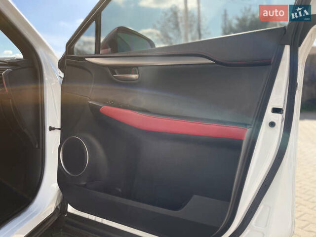 Білий Лексус НХ, об'ємом двигуна 2 л та пробігом 65 тис. км за 31500 $, фото 37 на Automoto.ua