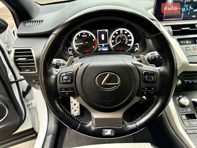 Білий Лексус НХ, об'ємом двигуна 2 л та пробігом 30 тис. км за 25800 $, фото 35 на Automoto.ua