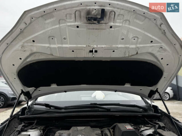 Белый Лексус НХ, объемом двигателя 2 л и пробегом 63 тыс. км за 28250 $, фото 62 на Automoto.ua