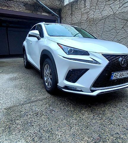 Белый Лексус НХ, объемом двигателя 2 л и пробегом 0 тыс. км за 27000 $, фото 5 на Automoto.ua