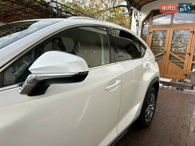 Белый Лексус НХ, объемом двигателя 2.49 л и пробегом 90 тыс. км за 38500 $, фото 68 на Automoto.ua
