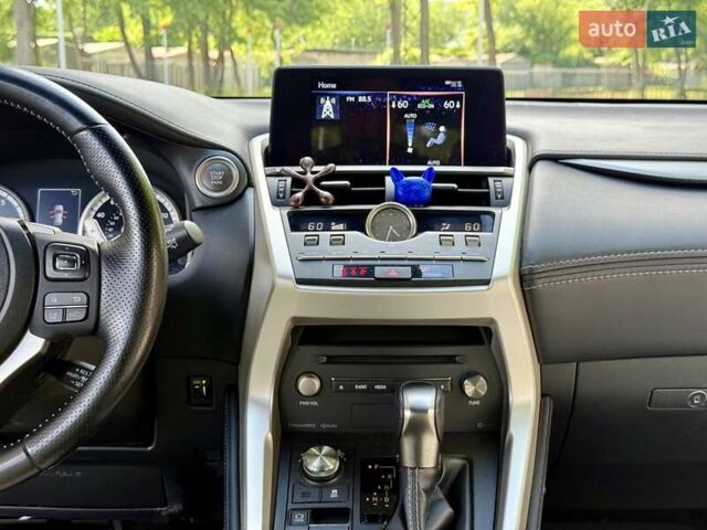 Белый Лексус НХ, объемом двигателя 2 л и пробегом 30 тыс. км за 25900 $, фото 30 на Automoto.ua