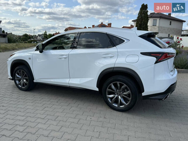 Білий Лексус НХ, об'ємом двигуна 2 л та пробігом 91 тис. км за 37000 $, фото 2 на Automoto.ua