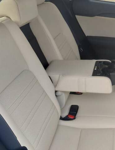 Белый Лексус НХ, объемом двигателя 2.49 л и пробегом 38 тыс. км за 39900 $, фото 31 на Automoto.ua