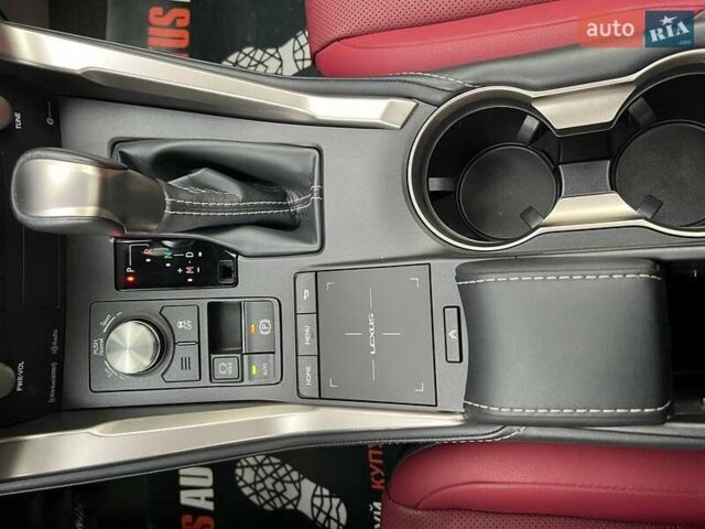 Белый Лексус НХ, объемом двигателя 2 л и пробегом 23 тыс. км за 32000 $, фото 26 на Automoto.ua